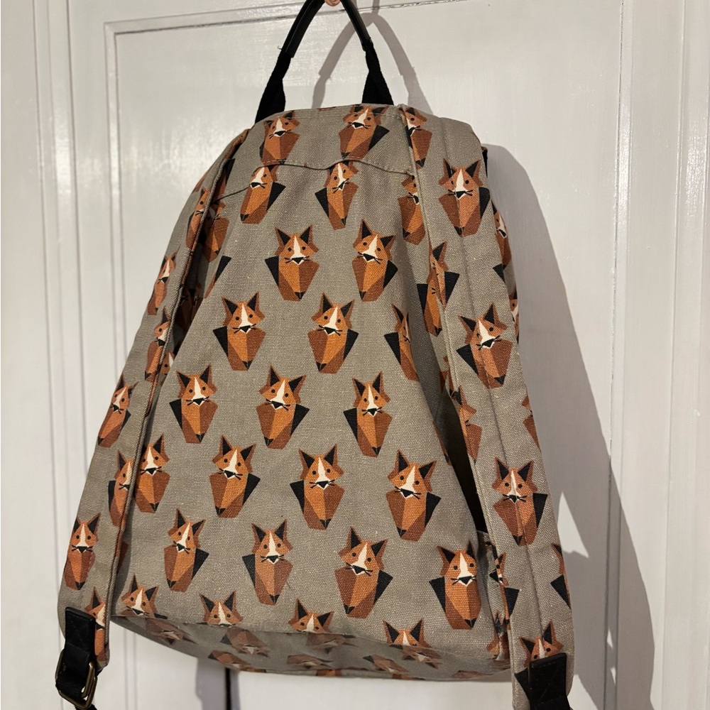 Fox Print Backpack 🦊 - Picture 3 of 7
